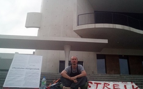 Már 12 napja éhségsztrájkol egy magyar művész Németországban