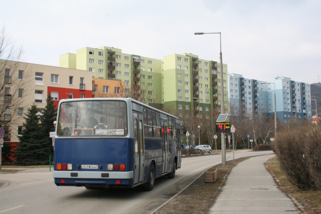 BKV járat Budaörsön(240E)