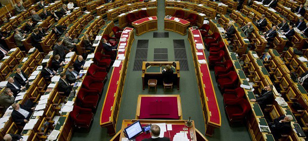 parlament_ulesterem