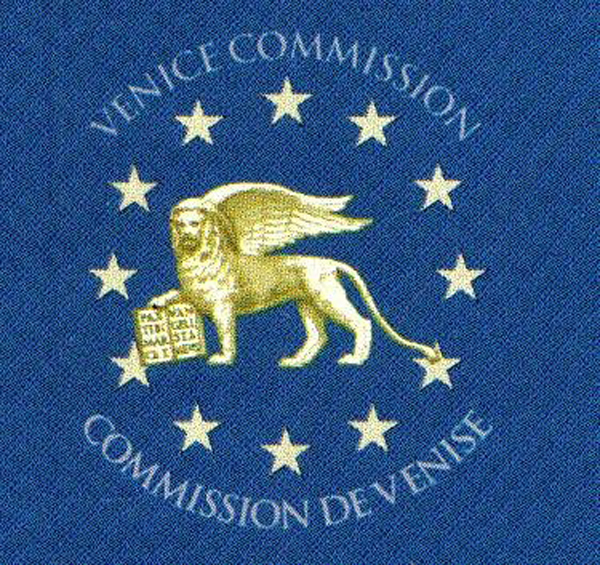 venice_commission_velencei_bizottsag_logo