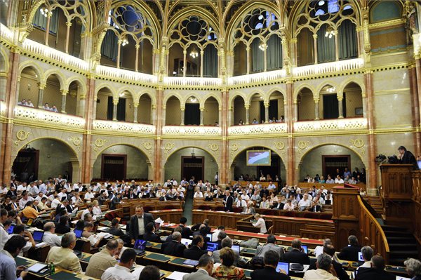 parlament2012