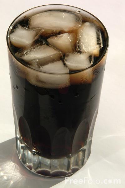 cola_udito_ital_jeges_frissito