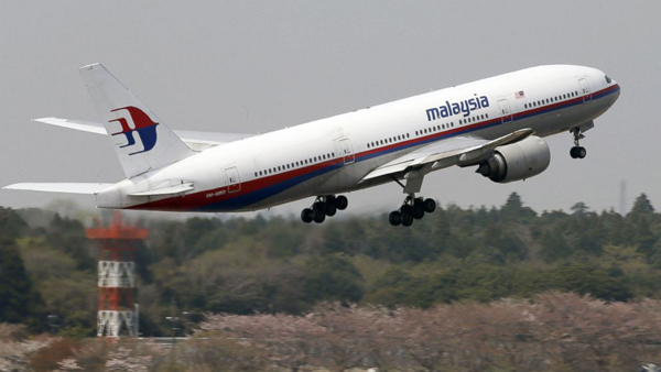 0_Malaysia_Airlines_777_boeing_eltunt_repulogep
