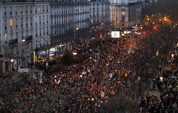 tuntetes_demonstr_a_terrorizmus_ellen_parizs_2015jan11