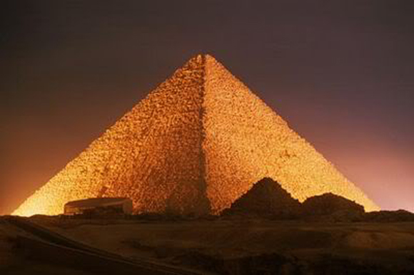 egyiptomi_piramisok