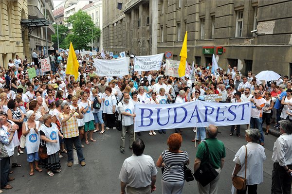 pedagogus_tuntetes_Budapest2011_02