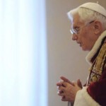 XVI. Benedek pápa bejelenti, hogy hó végén lemond tisztségérõl