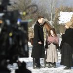 Klem Viktor és Schell Judit színészek, valamint Hais Fruzsina gyermekszereplő (k) Bergendy Péter Post Mortem című filmjének forgatásán a szentendrei Skanzenben 2019. január 29-én